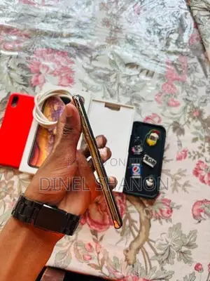 Apple iPhone XS (Used)