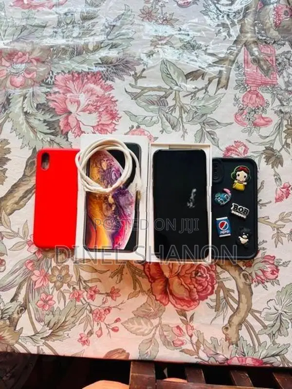 Apple iPhone XS (Used)