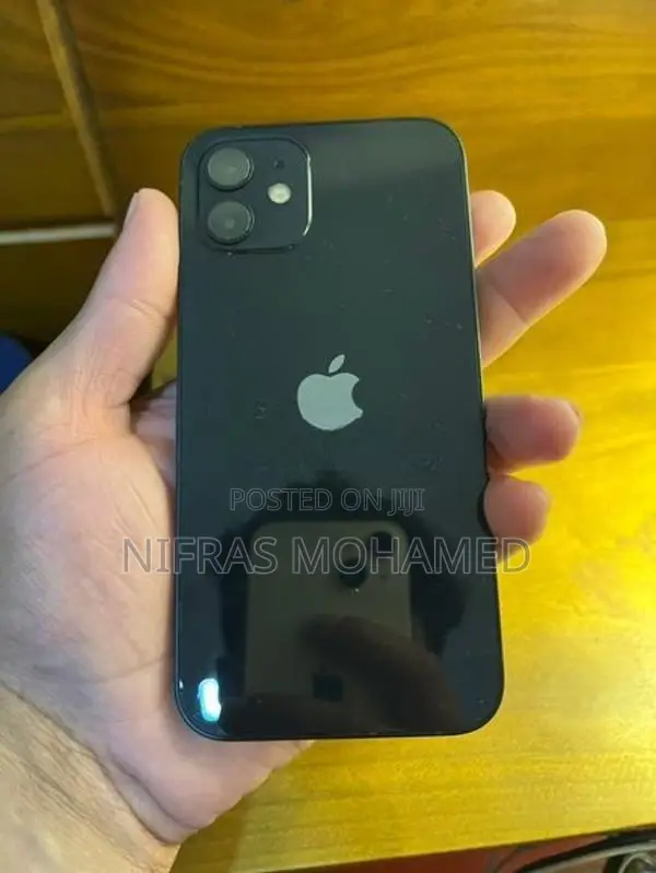 Apple iPhone 12 64GB (Used)
