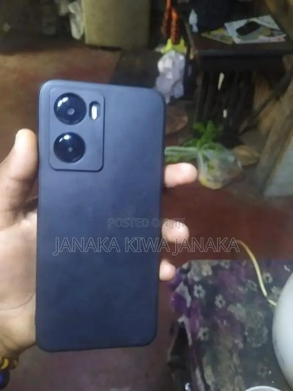 Oppo A57 (Used)