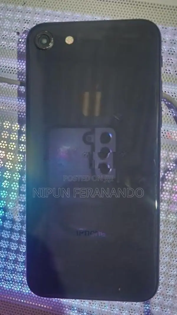 Apple iPhone 8 (Used)