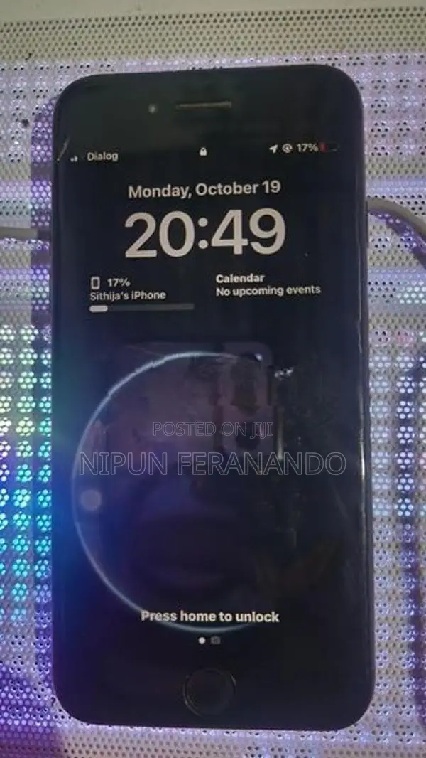 Apple iPhone 8 (Used)