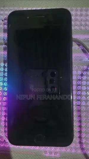 Apple iPhone 8 (Used)