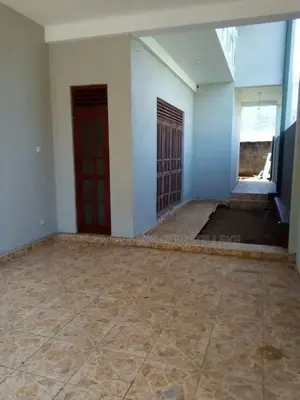5 Bedroom House to Rent Homagama