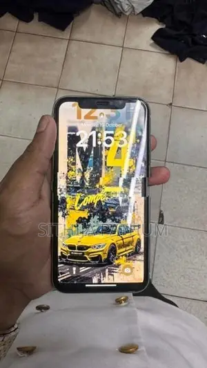 Apple iPhone 11 (Used)