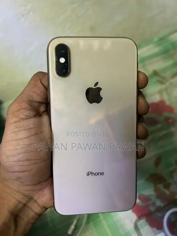 Apple iPhone XS (Used)