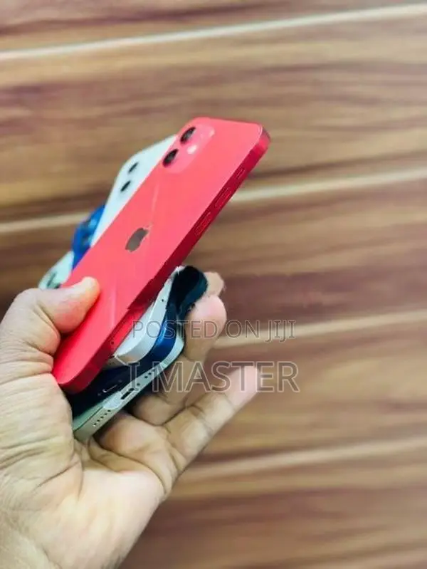Apple iPhone 12 128GB (Used)