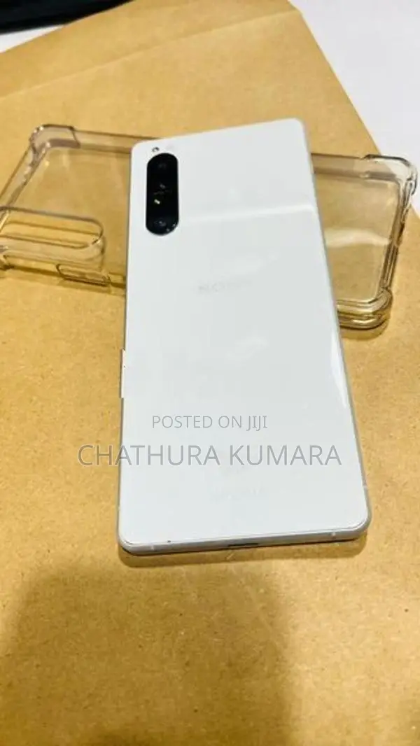 Sony Xperia 1 II 8GB 128GB (Used)