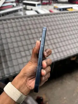 Apple iPhone 15 Pro (Used)