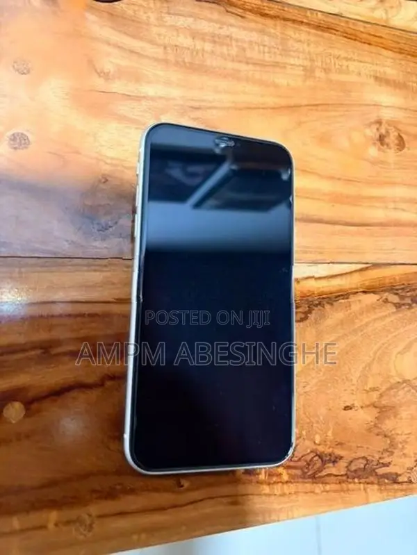 Apple iPhone 11 (Used)