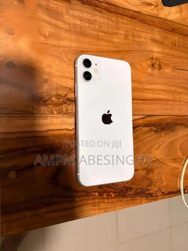 Apple iPhone 11 (Used)