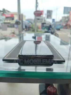 Apple iPhone XS Max (Used)