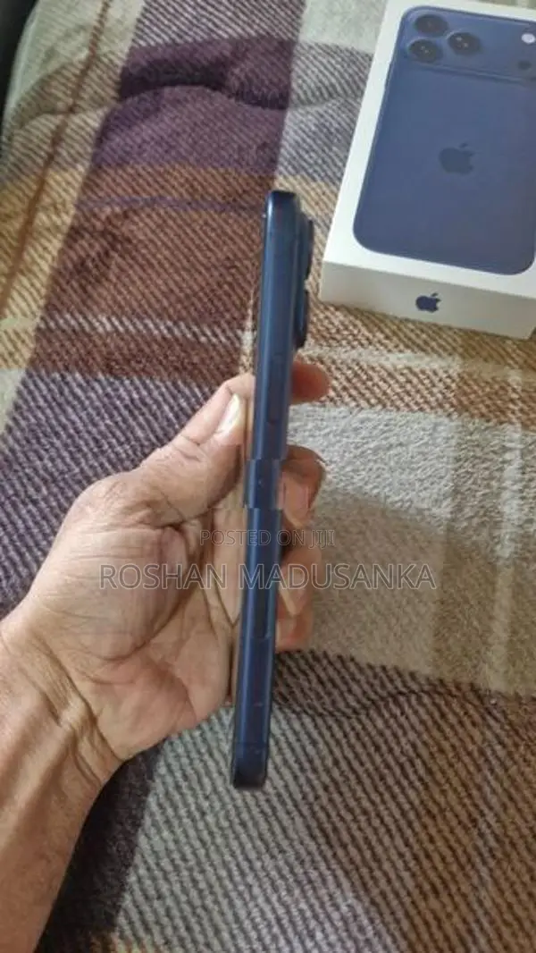 Apple iPhone 17 Pro Max 512GB (Used)