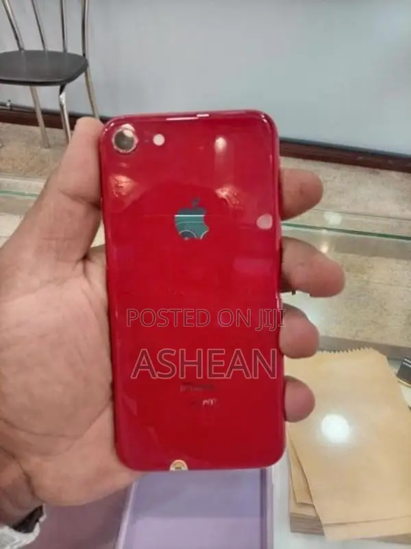 Apple iPhone 8 (Used)