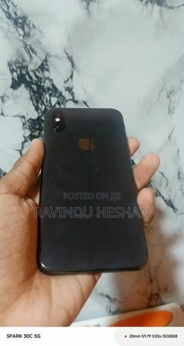 Apple iPhone XS (Used)