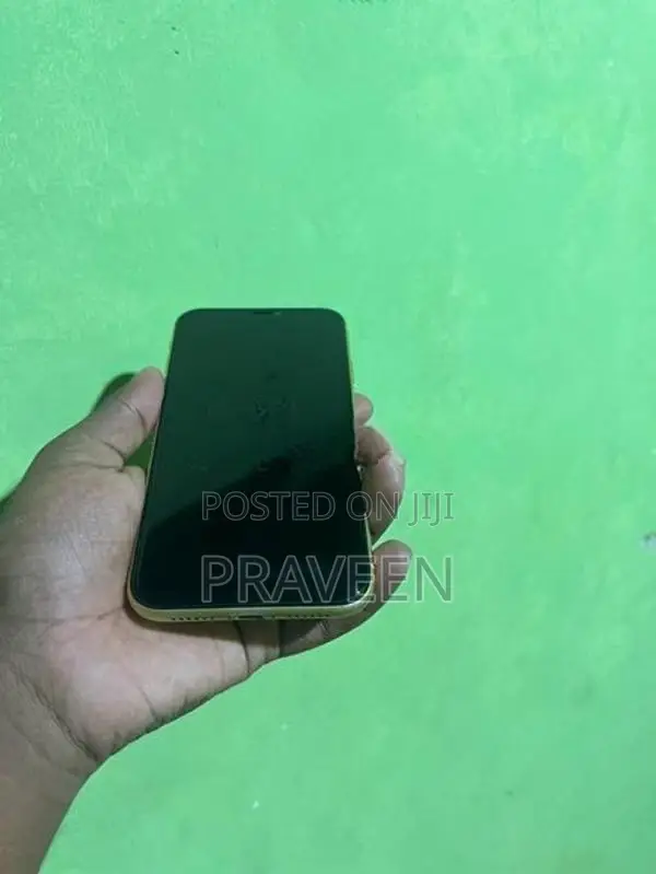 Apple iPhone 11 128GB (Used)