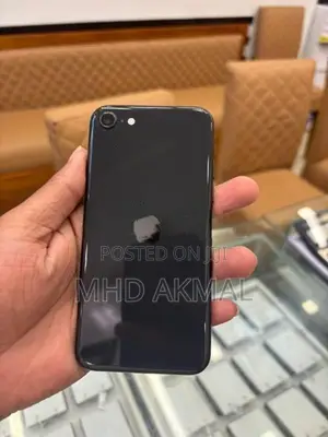 Apple iPhone SE (Used)