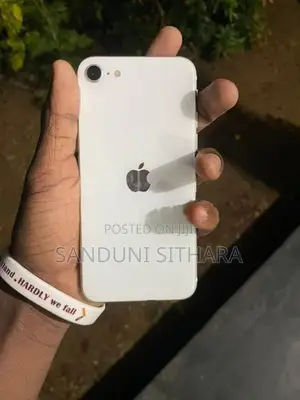 Apple iPhone SE 2 (Used)