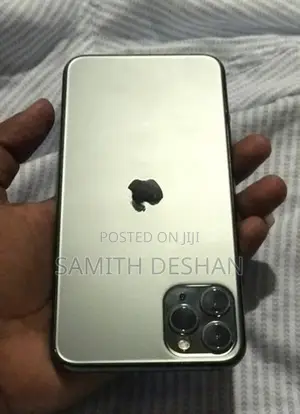 Apple iPhone 11 Pro Max (Used)
