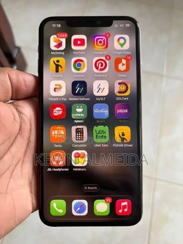 Apple iPhone 11 Pro Max 64GB (Used)