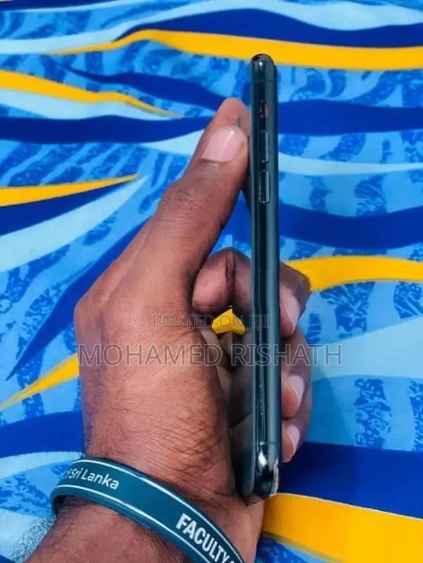 Apple iPhone 11 Pro (Used)