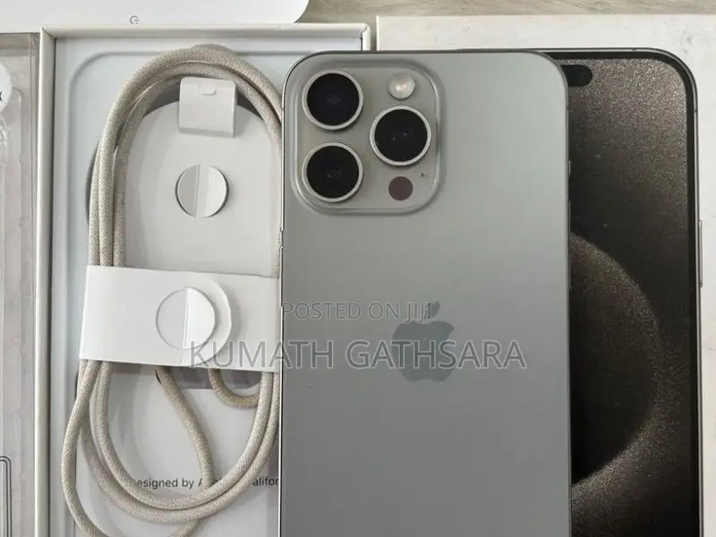 Apple iPhone 15 Pro Max 256GB (Used)
