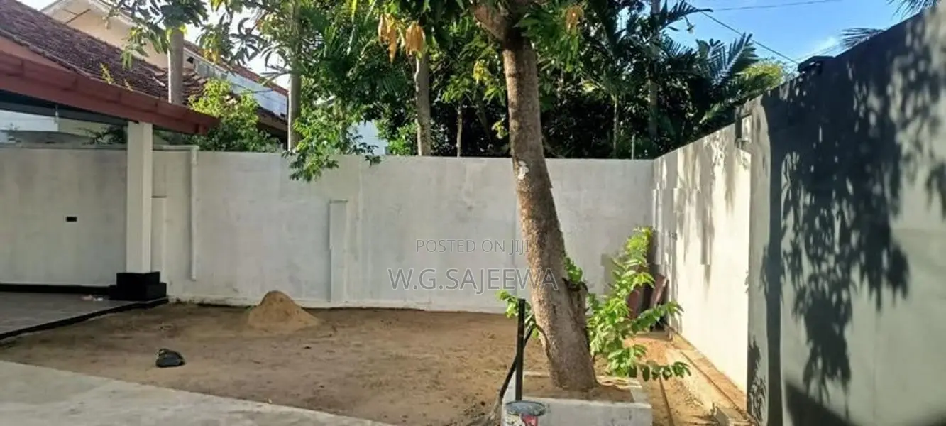 4 Bedroom House for Sale Liyanagemulla, Seeduwa