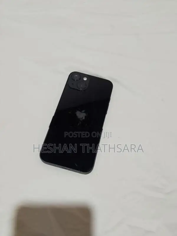 Apple iPhone 13 (Used)