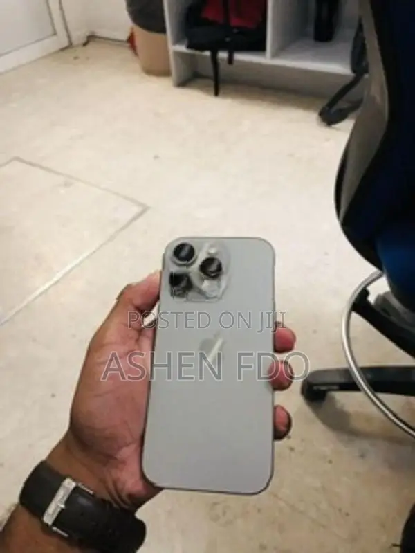 Apple iPhone 16 Pro (Used)