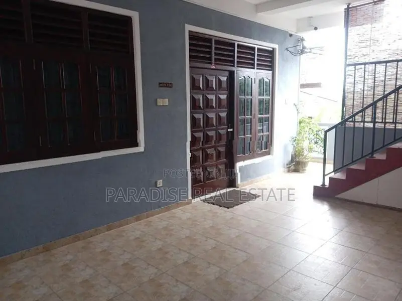 SPACIOUS 1 ST FLOOR HOUSE FOR RENT IN MOUNT LAVINIA