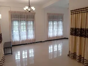 SPACIOUS 1 ST FLOOR HOUSE FOR RENT IN MOUNT LAVINIA