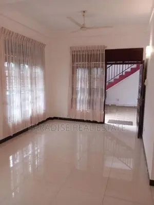 SPACIOUS 1 ST FLOOR HOUSE FOR RENT IN MOUNT LAVINIA