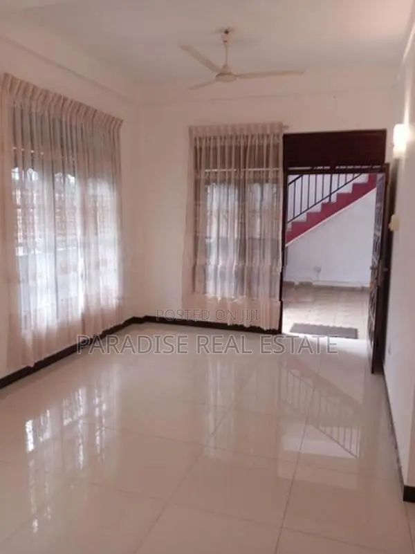 SPACIOUS 1 ST FLOOR HOUSE FOR RENT IN MOUNT LAVINIA