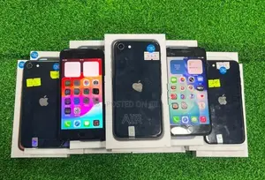 Apple iPhone SE 3 128GB (Used)