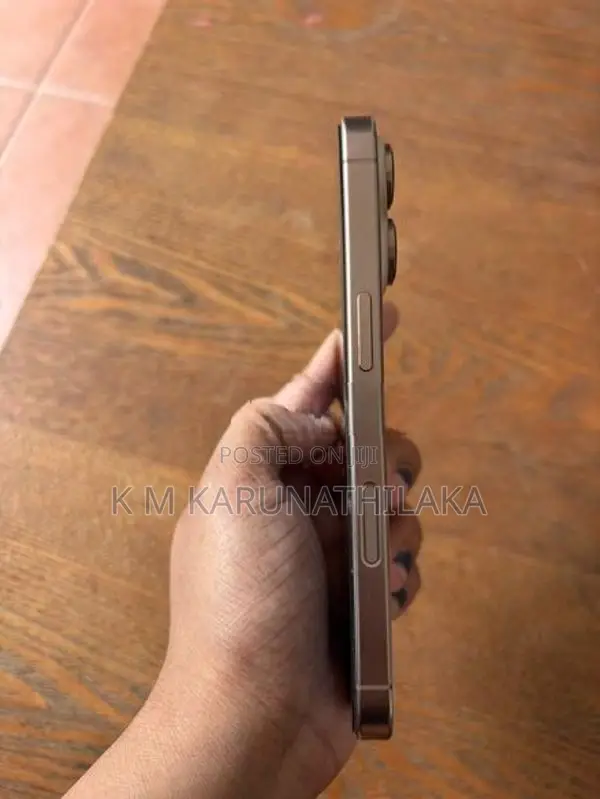 Apple iPhone 16 Pro (Used)