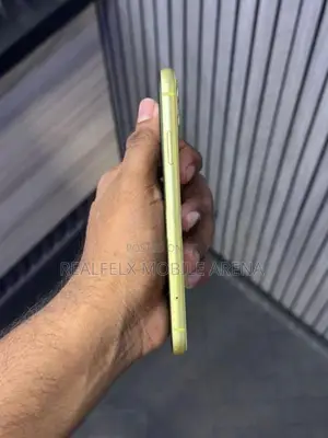 Apple iPhone 11 (Used)
