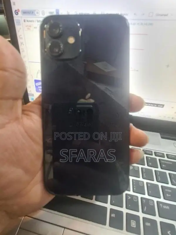 Apple iPhone 12 (Used)