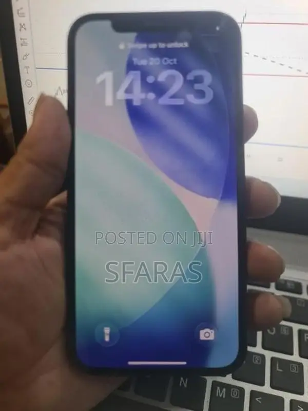 Apple iPhone 12 (Used)