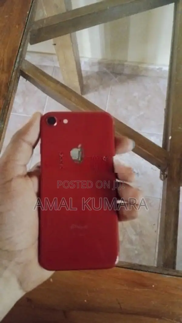 Apple iPhone 8 (Used)