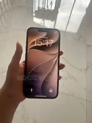 Apple iPhone 13 (Used)