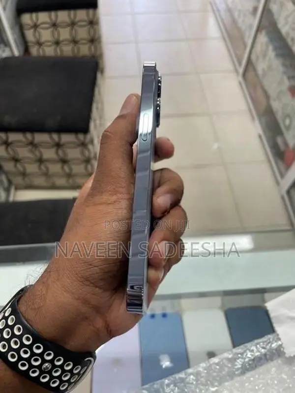 Apple iPhone 13 Pro (Used)