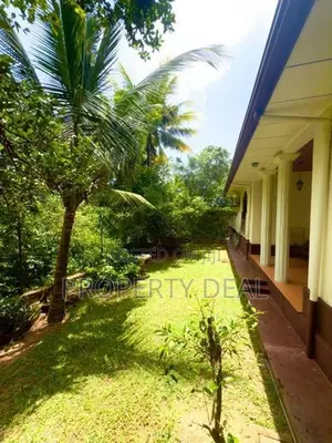 Modern House For Sale In Malabe – PDH372