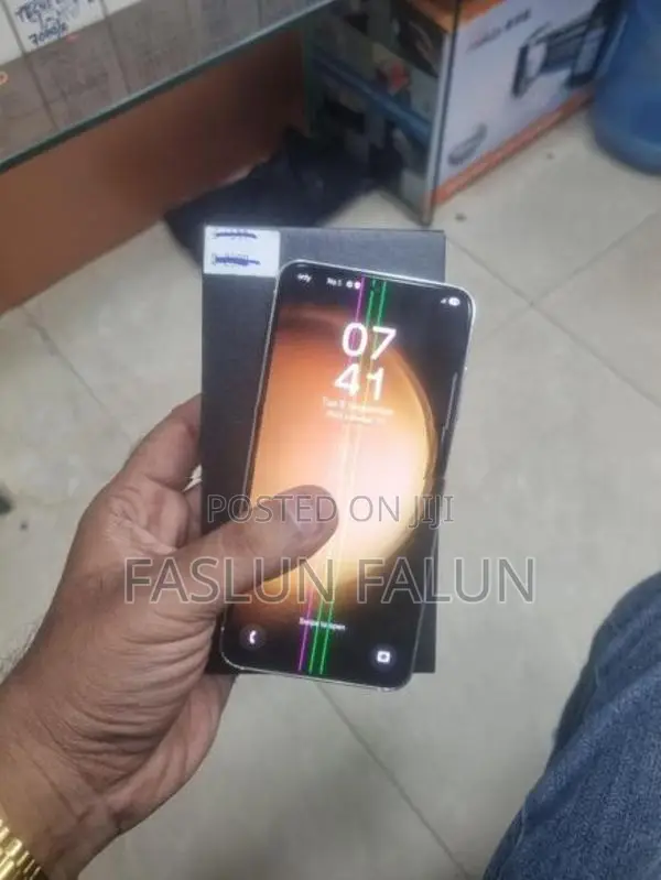Samsung Galaxy S23 (Used)