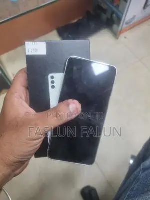Samsung Galaxy S23 (Used)