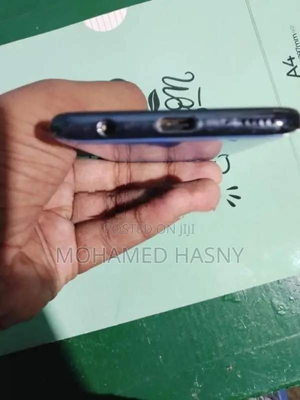 Samsung Galaxy A40 (Used)
