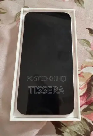 Apple iPhone 13 (Used)