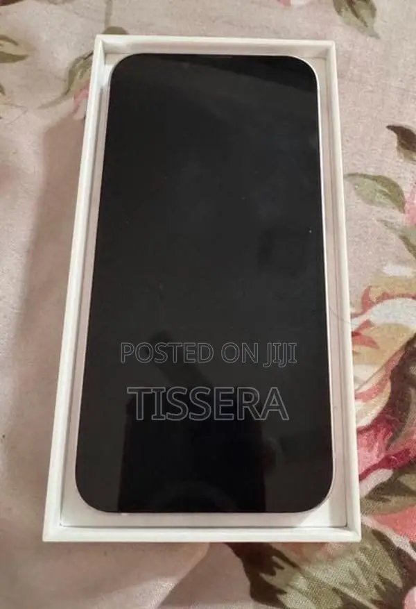 Apple iPhone 13 (Used)
