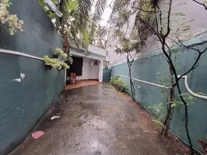 Single Storey House for Sale in Wellampitiya
