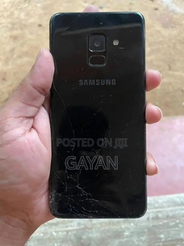 Samsung Galaxy A8 (Used)