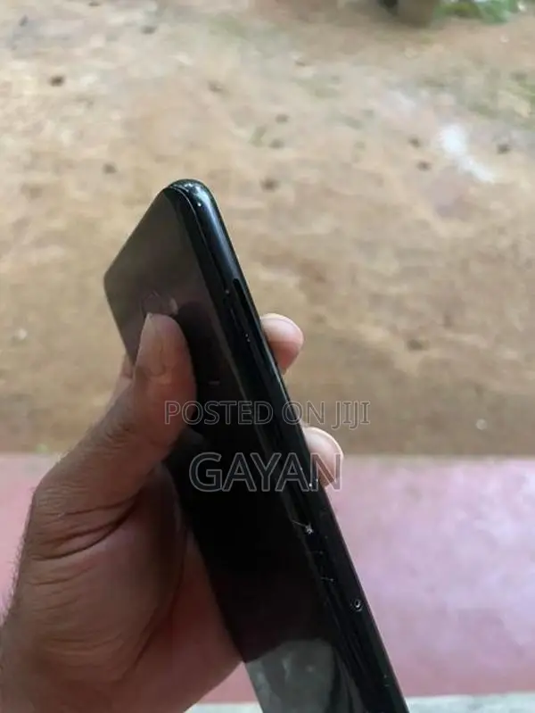 Samsung Galaxy A8 (Used)